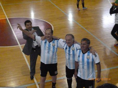10620523_10204379579988002_611169451411491135_n